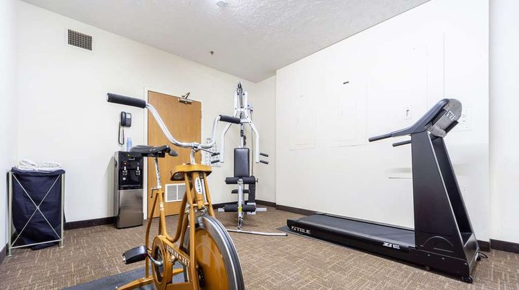 Quality Inn and Suites Omaha Chalco Health