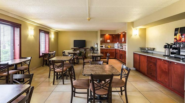Rodeway Inn and Suites Norfolk Restaurant