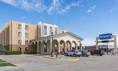 Rodeway Inn and Suites Norfolk