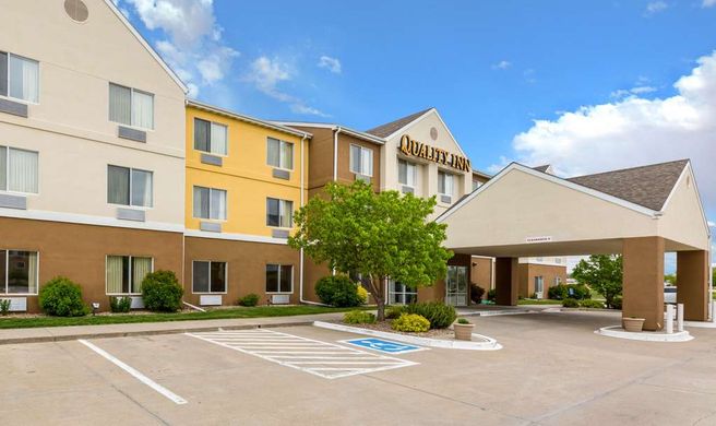 Quality Inn Kearney South Exterior