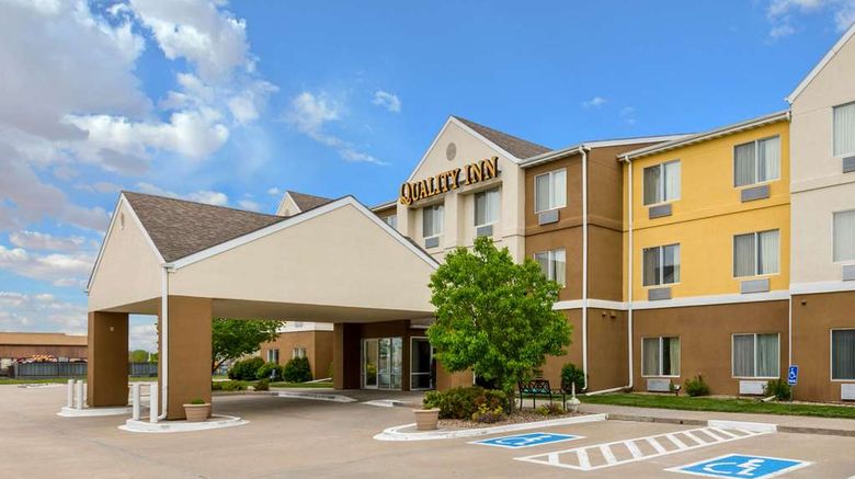 <b>Quality Inn Kearney South Exterior</b>. Images powered by <a href="https://iceportal.shijigroup.com/" title="IcePortal" target="_blank">IcePortal</a>.