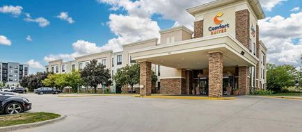Comfort Suites Lincoln Exterior