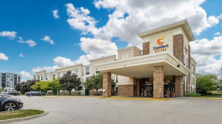 <b>Comfort Suites Lincoln Exterior</b>. Images powered by <a href="https://iceportal.shijigroup.com/" title="IcePortal" target="_blank">IcePortal</a>.