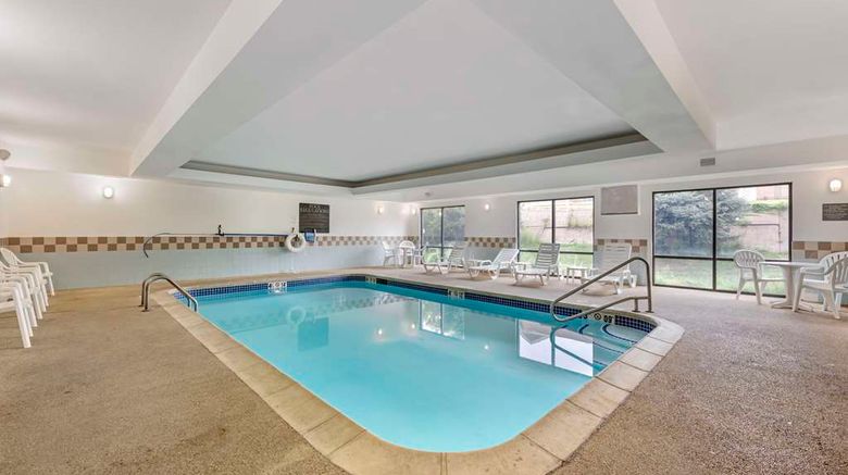 <b>Comfort Suites Lincoln Pool</b>. Images powered by <a href="https://iceportal.shijigroup.com/" title="IcePortal" target="_blank">IcePortal</a>.