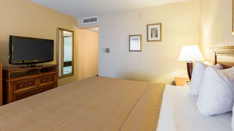 Quality Inn & Conference Center Room