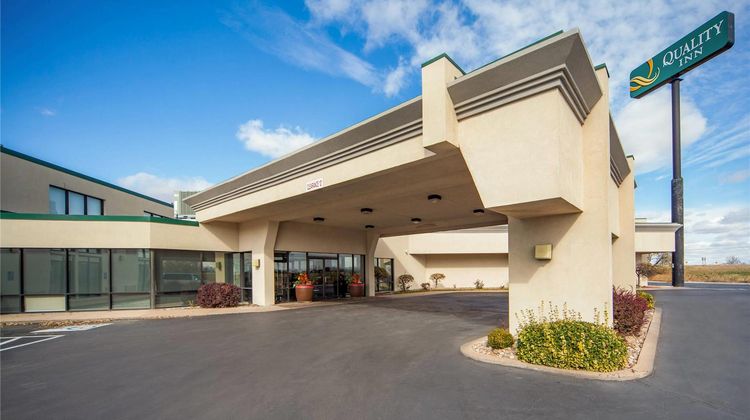 Quality Inn & Conference Center Exterior