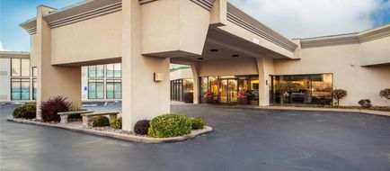 Quality Inn & Conference Center Exterior