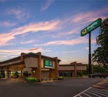 Quality Inn & Conference Center Exterior