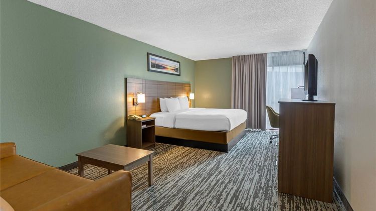 Quality Inn & Conference Center Room