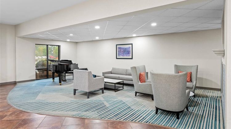 Comfort Suites Gothenburg South Lobby