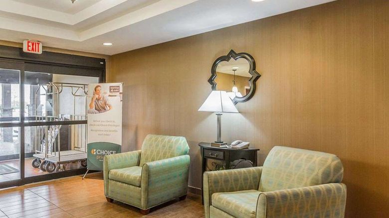 <b>MainStay Suites Lobby</b>. Images powered by <a href="https://iceportal.shijigroup.com/" title="IcePortal" target="_blank">IcePortal</a>.