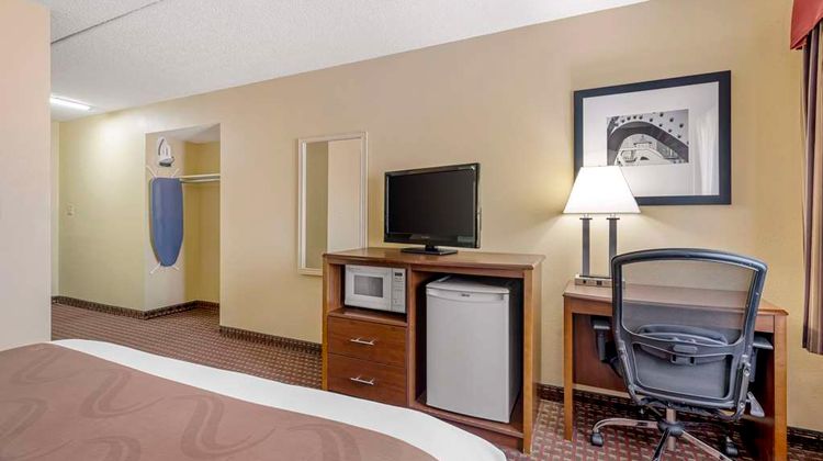 Quality Inn & Suites Room