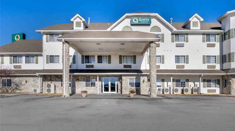 Quality Inn & Suites Lincoln Exterior