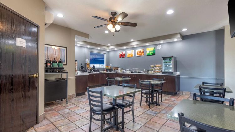 Quality Inn & Suites Lincoln Restaurant