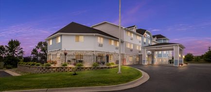 Comfort Inn & Suites, Bellevue Exterior