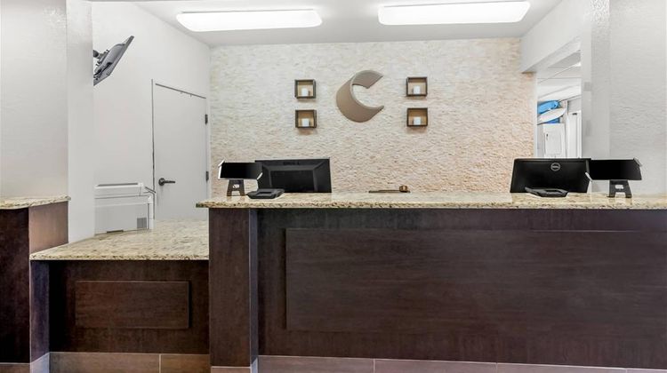 Comfort Inn & Suites, Bellevue Lobby