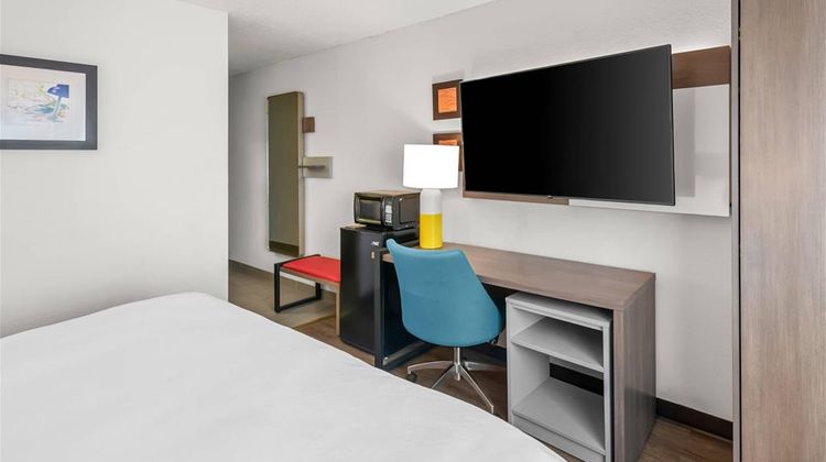 Comfort Inn & Suites, Bellevue Room
