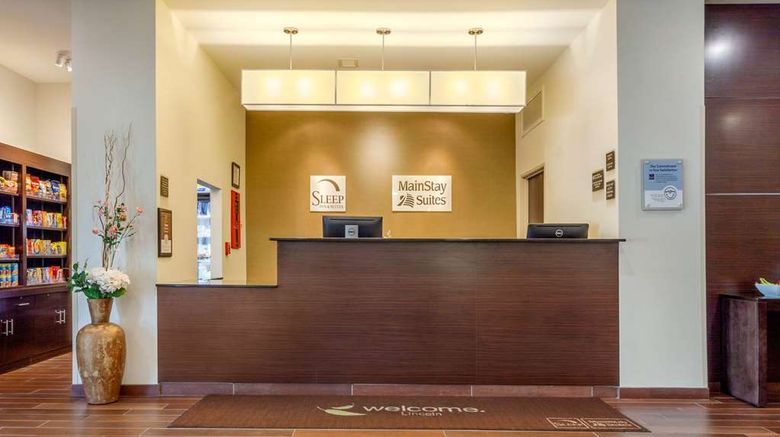 <b>Sleep Inn & Suites Lobby</b>. Images powered by <a href="https://iceportal.shijigroup.com/" title="IcePortal" target="_blank">IcePortal</a>.