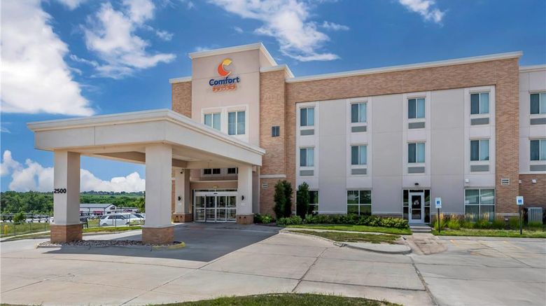 Comfort Suites West Omaha Exterior. Images powered by <a href="https://iceportal.shijigroup.com" target="_blank" rel="noopener">Ice Portal</a>.