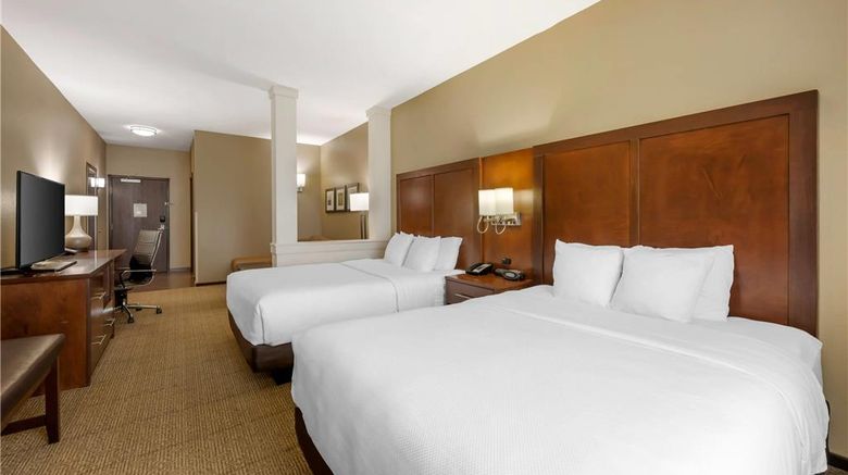 <b>Comfort Suites West Omaha Suite</b>. Images powered by <a href="https://iceportal.shijigroup.com/" title="IcePortal" target="_blank">IcePortal</a>.