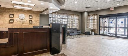 Comfort Inn Omaha Lobby