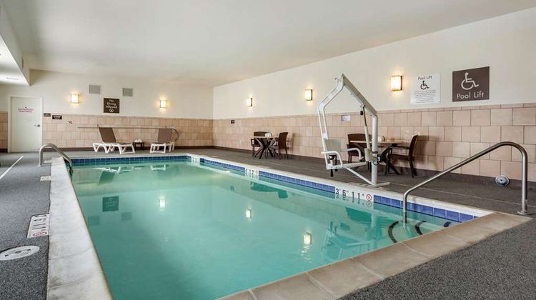 Comfort Inn & Suites Sidney Pool