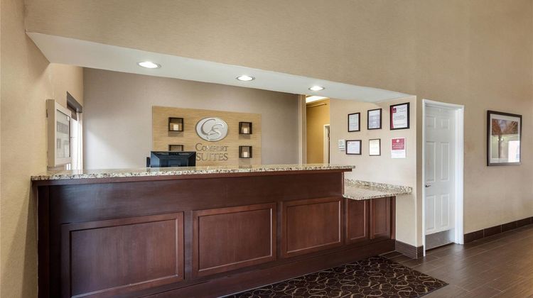 Comfort Suites Lobby