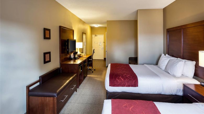 <b>Comfort Suites Room</b>. Images powered by <a href="https://iceportal.shijigroup.com/" title="IcePortal" target="_blank">IcePortal</a>.