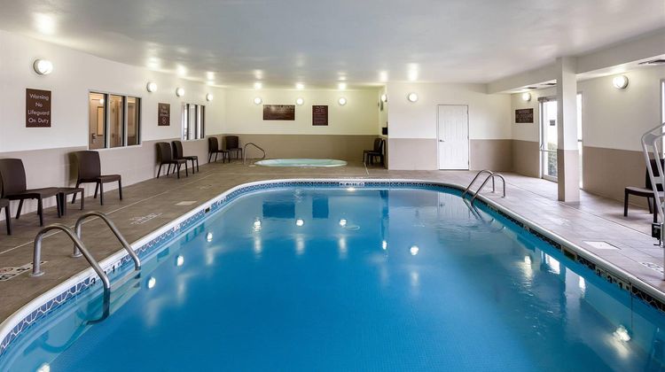 Comfort Suites Pool