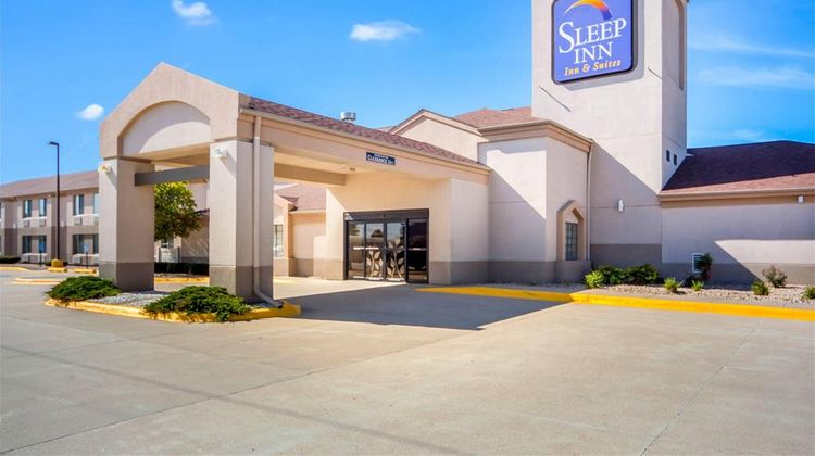 Sleep Inn and Suites Columbus Exterior