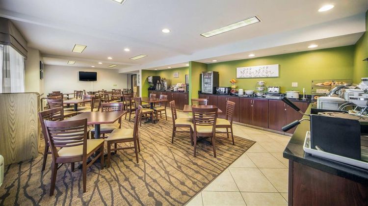Sleep Inn and Suites Columbus Restaurant