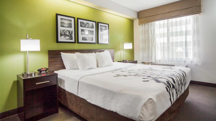 Sleep Inn and Suites Columbus Suite