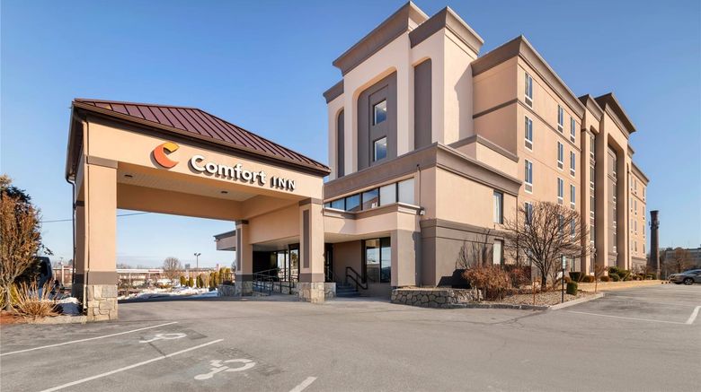 Comfort Inn Manchester Airport Exterior. Images powered by <a href="https://iceportal.shijigroup.com" target="_blank" rel="noopener">Ice Portal</a>.