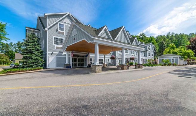 Comfort Inn and Suites North Conway Exterior