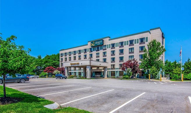 Quality Inn, Portsmouth Exterior
