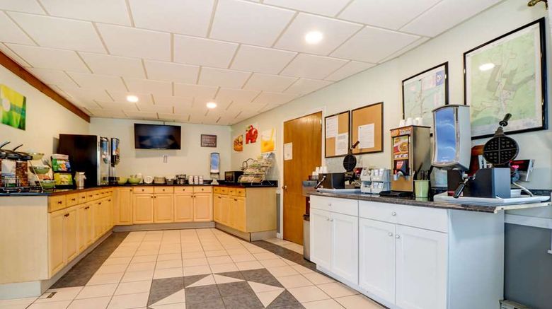 <b>Quality Inn and Suites Lincoln I-93 Restaurant</b>. Images powered by <a href="https://iceportal.shijigroup.com/" title="IcePortal" target="_blank">IcePortal</a>.
