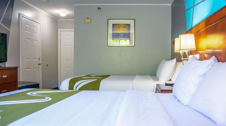 Quality Inn Merrimack Room