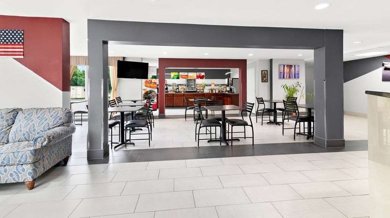 <b>Quality Inn Merrimack Lobby</b>. Images powered by <a href="https://iceportal.shijigroup.com/" title="IcePortal" target="_blank">IcePortal</a>.