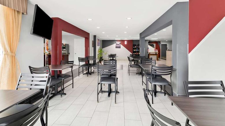 <b>Quality Inn Merrimack Restaurant</b>. Images powered by <a href="https://iceportal.shijigroup.com/" title="IcePortal" target="_blank">IcePortal</a>.