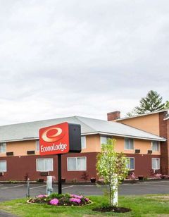 Econo Lodge Lakes Region