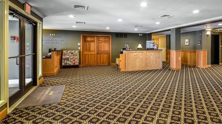 Bluegreen Vacations South Mountain Lobby
