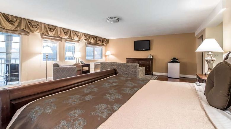 <b>Riverside Hotel, Ascend Collection Hotel Room</b>. Images powered by <a href="https://iceportal.shijigroup.com/" title="IcePortal" target="_blank">IcePortal</a>.