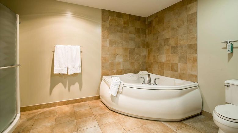 <b>Riverside Hotel, Ascend Collection Hotel Suite</b>. Images powered by <a href="https://iceportal.shijigroup.com/" title="IcePortal" target="_blank">IcePortal</a>.