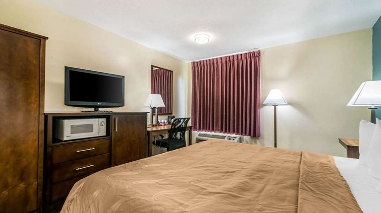 <b>Quality Inn of Loudon Room</b>. Images powered by <a href="https://iceportal.shijigroup.com/" title="IcePortal" target="_blank">IcePortal</a>.