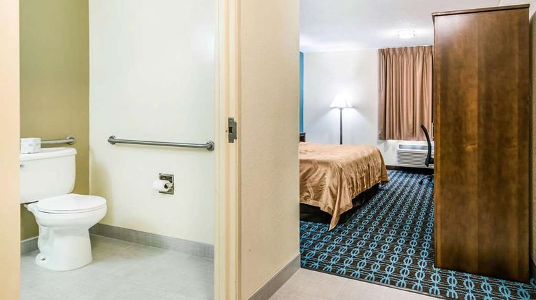 <b>Quality Inn of Loudon Room</b>. Images powered by <a href="https://iceportal.shijigroup.com/" title="IcePortal" target="_blank">IcePortal</a>.