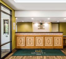 Quality Inn of Loudon Lobby