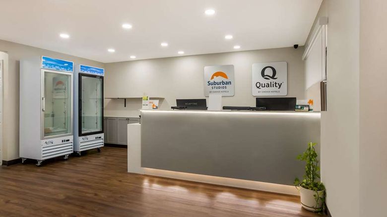 <b>Quality Inn & Suites Lobby</b>. Images powered by <a href="https://iceportal.shijigroup.com/" title="IcePortal" target="_blank">IcePortal</a>.