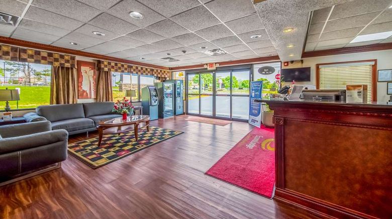 <b>Econo Lodge Mount Laurel - Philadelphia East Lobby</b>. Images powered by <a href="https://iceportal.shijigroup.com/" title="IcePortal" target="_blank">IcePortal</a>.