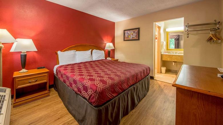 <b>Econo Lodge Mount Laurel - Philadelphia East Suite</b>. Images powered by <a href="https://iceportal.shijigroup.com/" title="IcePortal" target="_blank">IcePortal</a>.