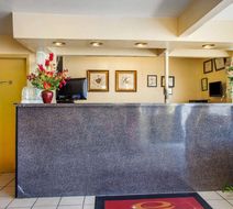 Econo Lodge Somers Point Lobby